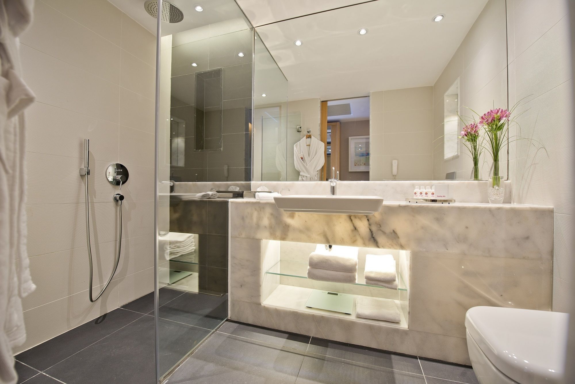 The Lifeco Well-being Detox Center Hotel